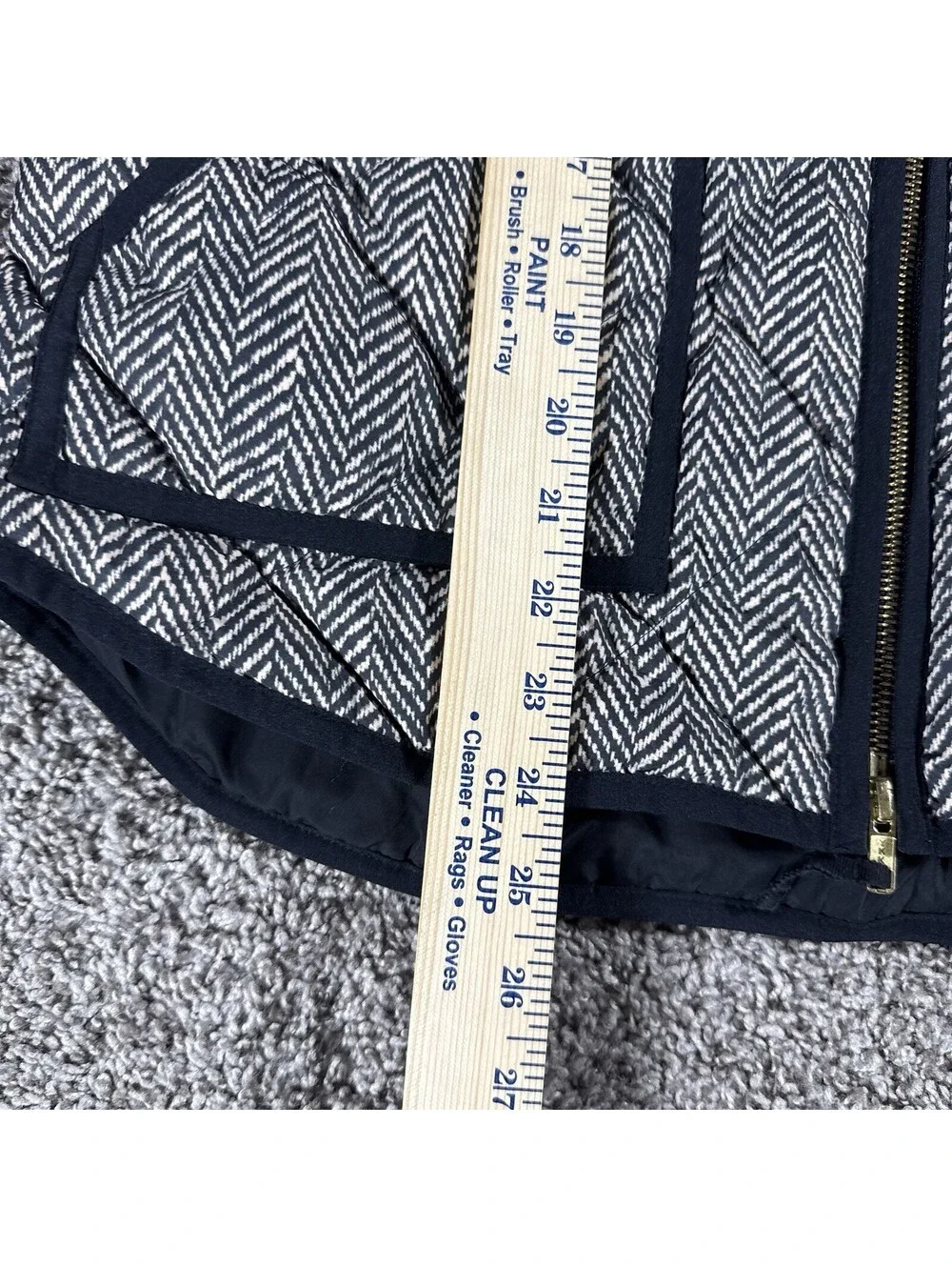 J.Crew Women Black Ivory Excursion Herringbone Quilted Insulated Puffer Vest L